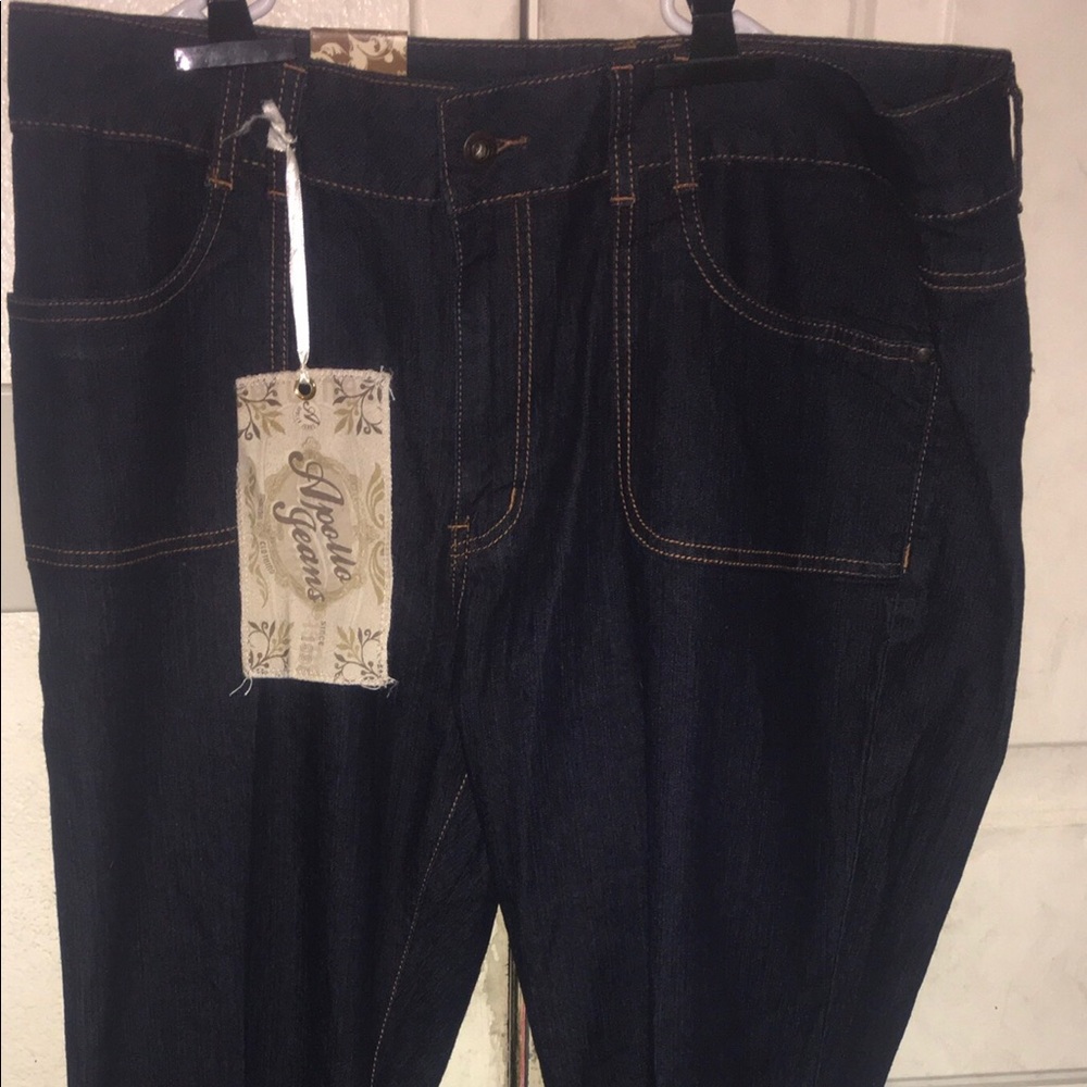Apollo Jeans